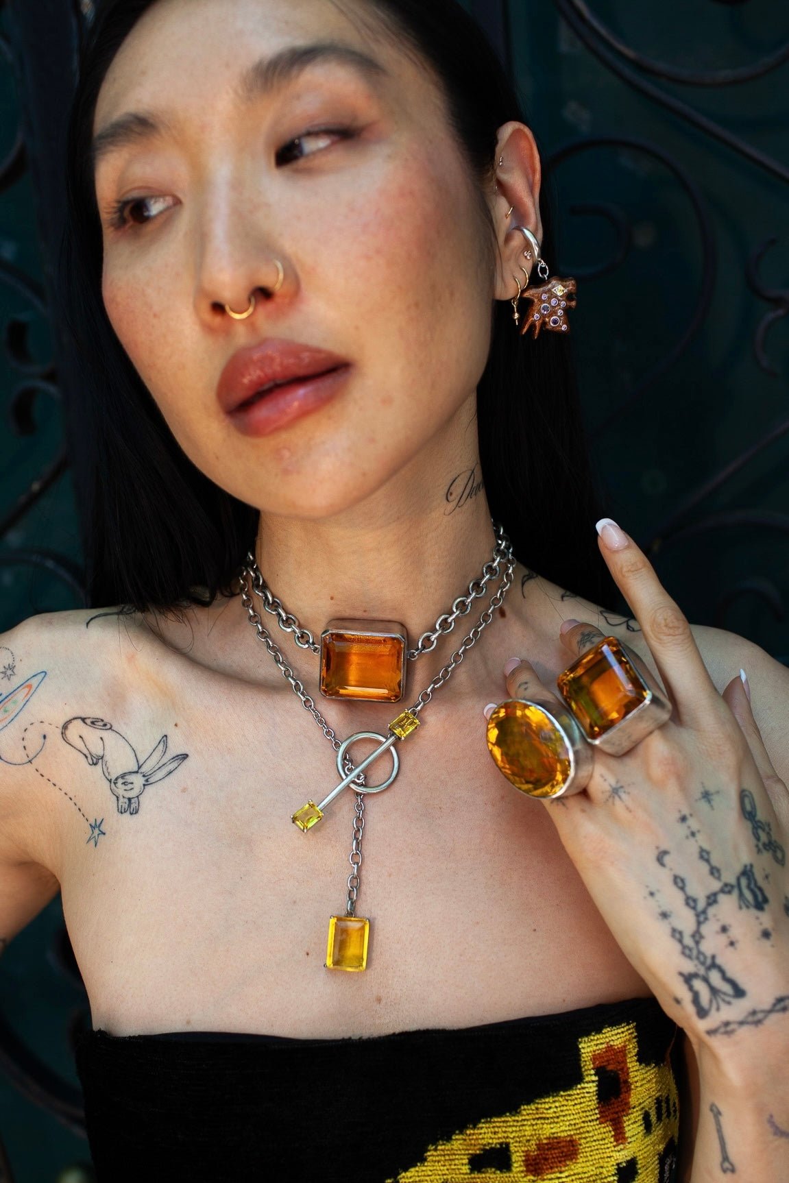 Gem Drop Toggle Necklace in Golden (Silver) Jewelry Vesper Obscura