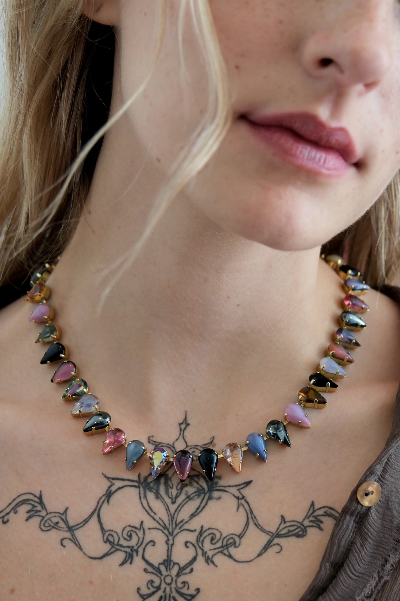 Fang Layering Choker in Punk Rocks (Gold) Jewelry Vesper Obscura