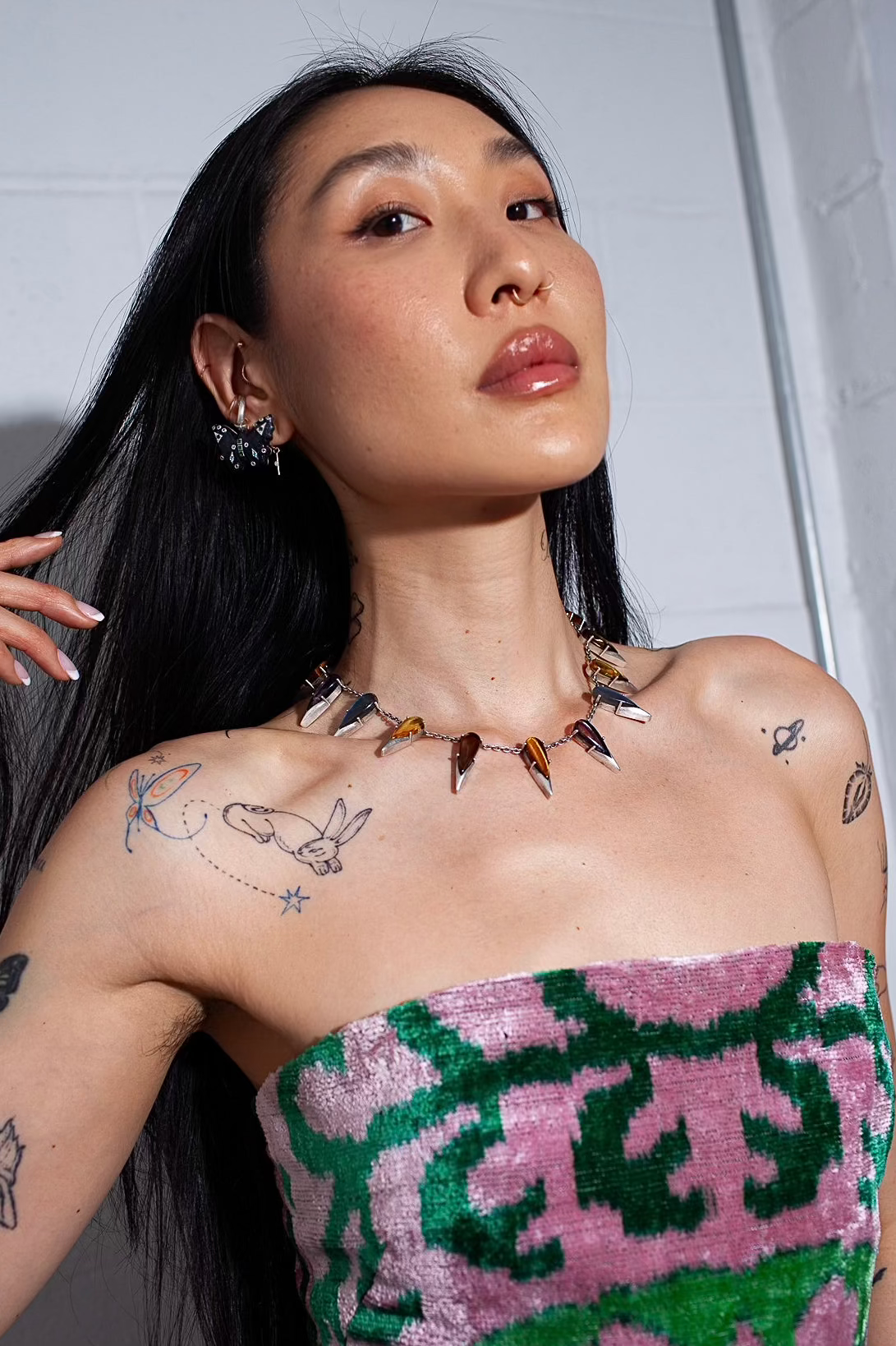 Saber Tooth Necklace in Angora (Silver) Vesper Obscura