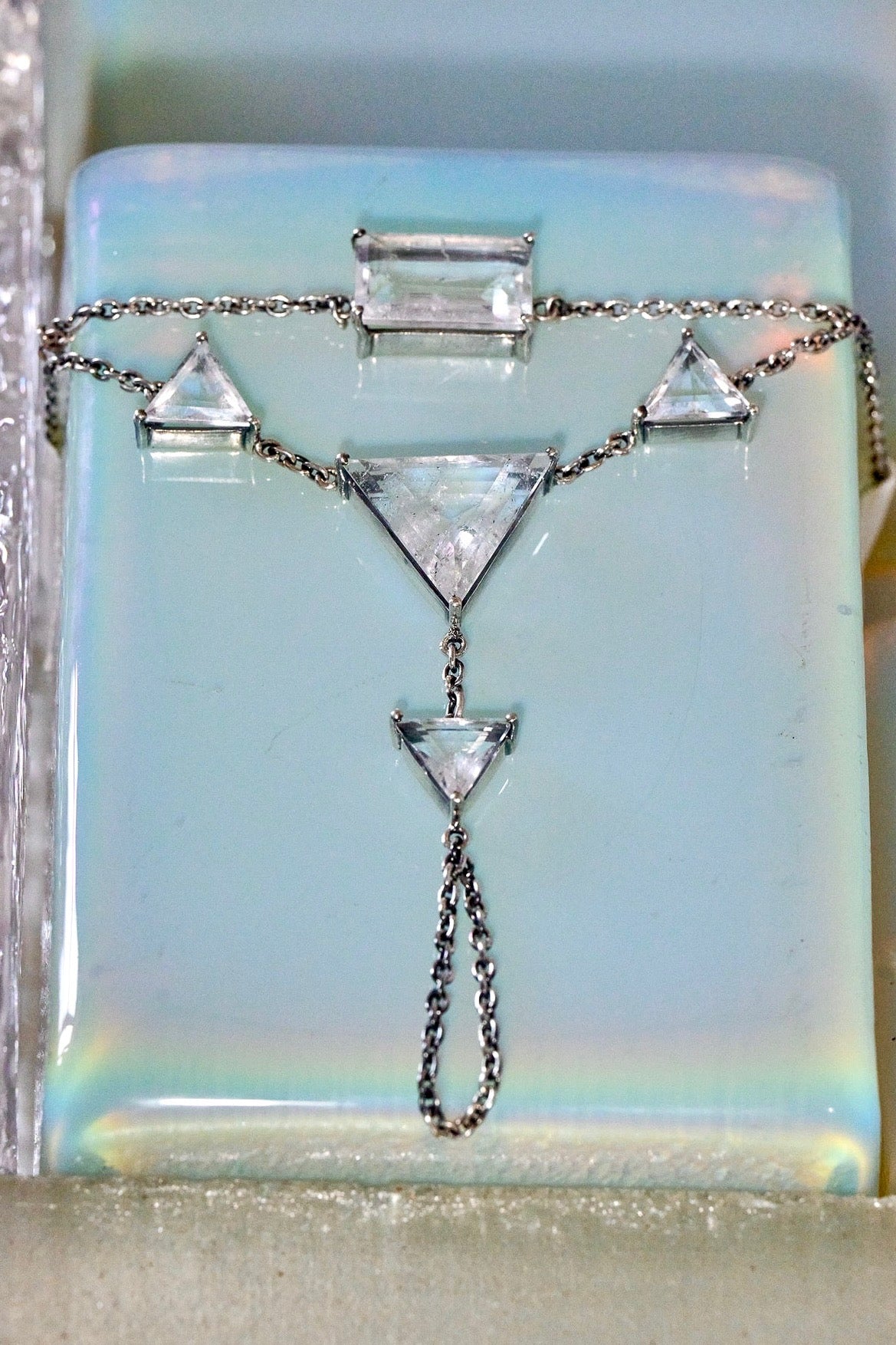 Hand Chain in Striated Crystal With Cross Bar Jewelry Vesper Obscura