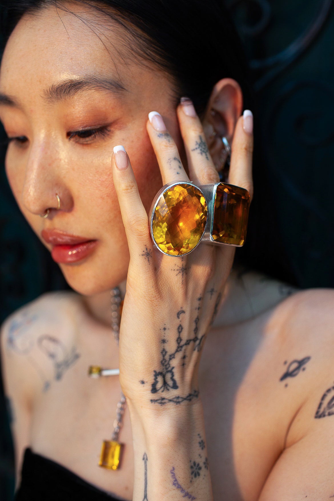 Oval Colossus Ring in Golden (Silver) Jewelry Vesper Obscura