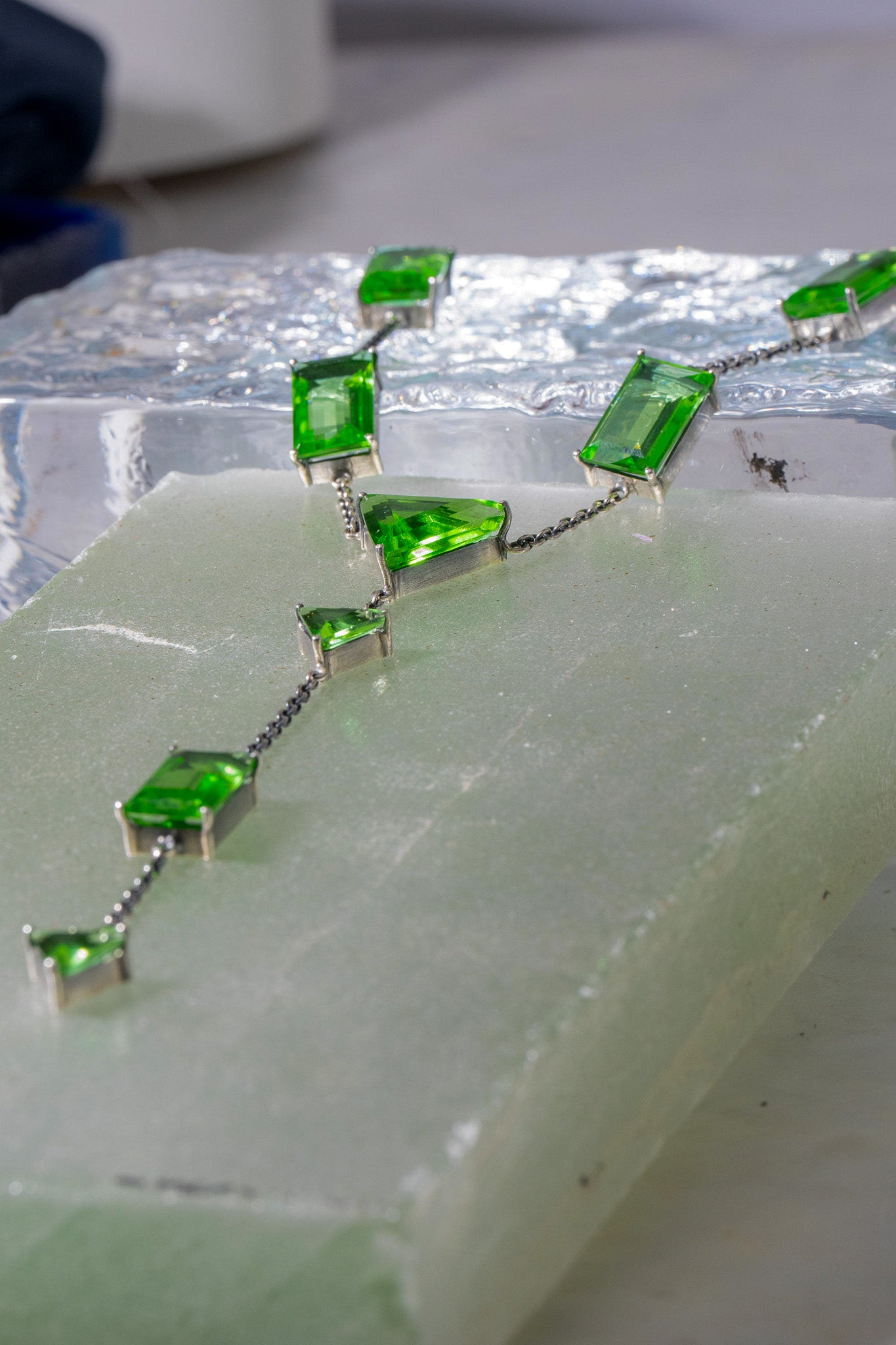 Slink Y-Chain in Green Envy (Silver) Jewelry Vesper Obscura