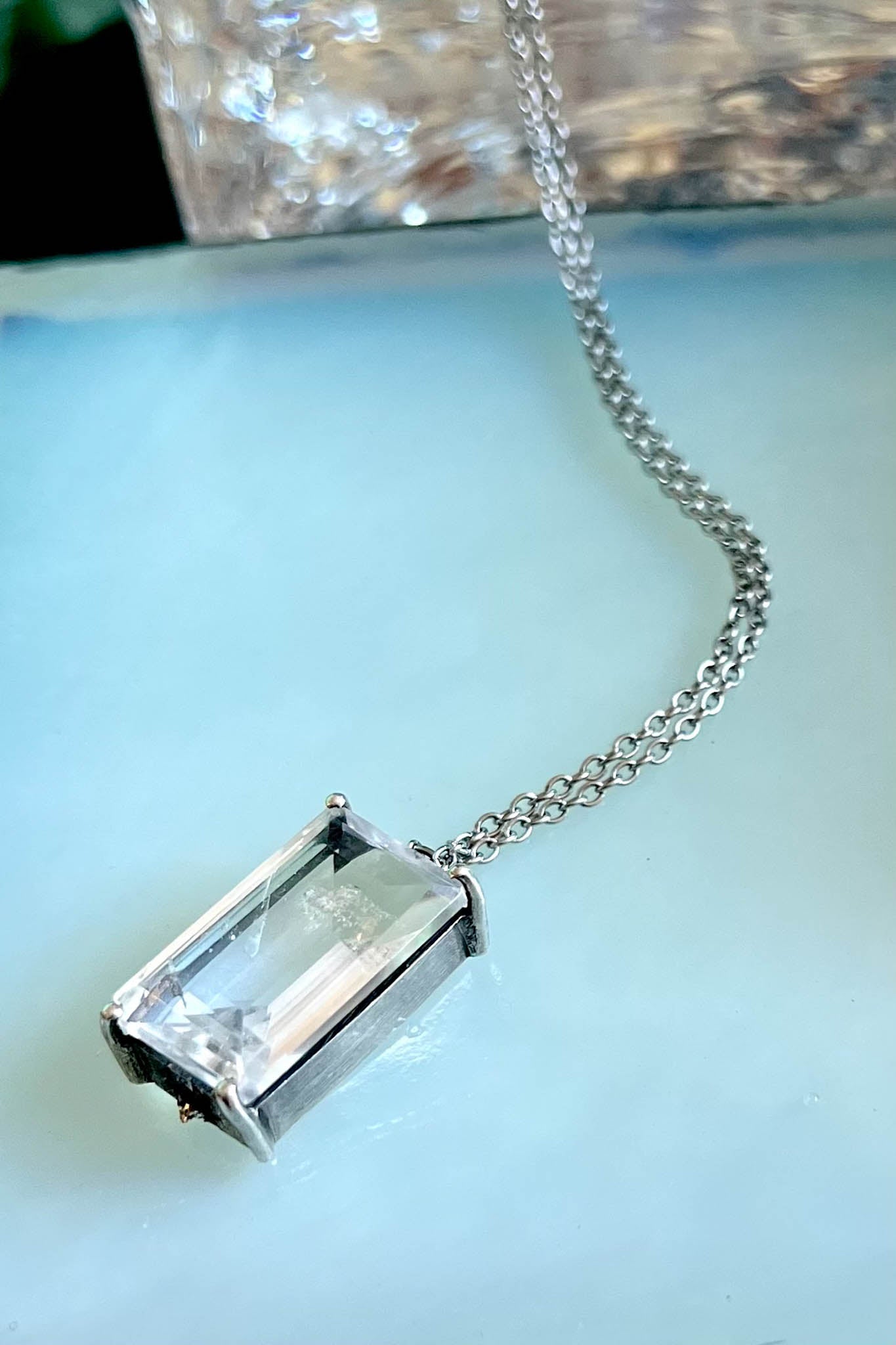 Obscura Stacking Shards in Striated Crystal (Silver)