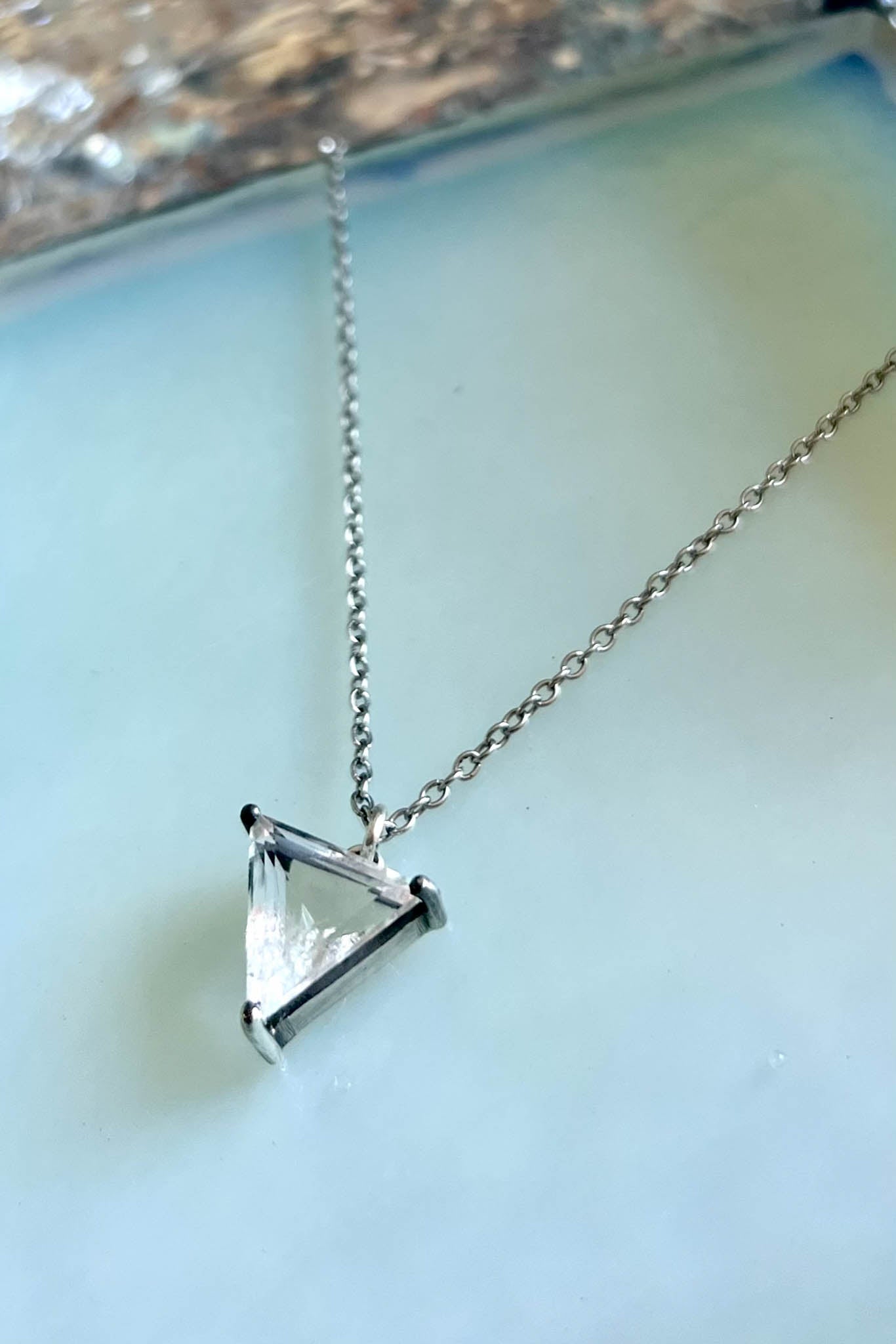 Obscura Stacking Shards in Striated Crystal (Silver)