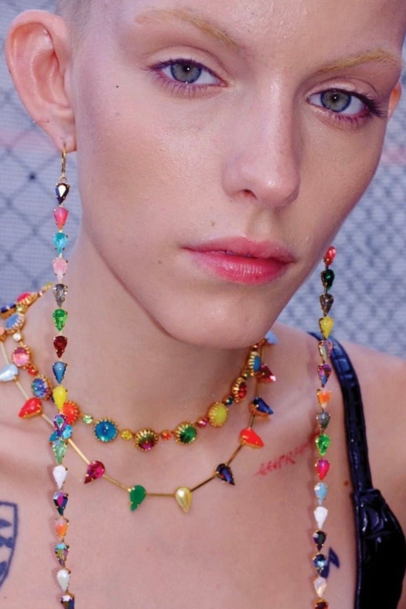 Spangle Earrings in Aurora Fang MINI (GOLD) Jewelry mia vesper